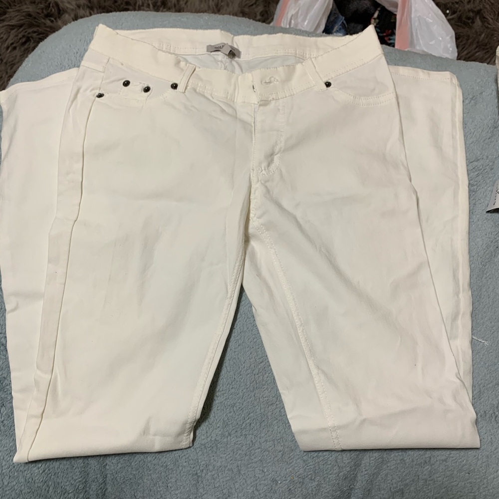 White Jeans
